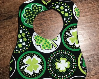 Newborn size St Patrick's Day flat bib