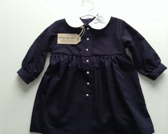 Classic dress with Peter Pan collar