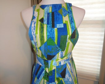 Mid Century Mod Abstract Modern Barkcloth Fabric Patterned Wrap Around Full Length Dress or an Apron, Size 6/8, which is a well sewn garment