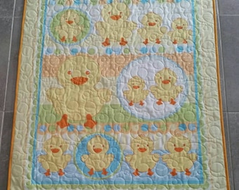 Duck Family quilt, Duck Family blanket, Ducky Family quilt, baby quilt, baby blanket, yellow quilt, animal quilt