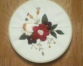 Floral embroidery wall decor