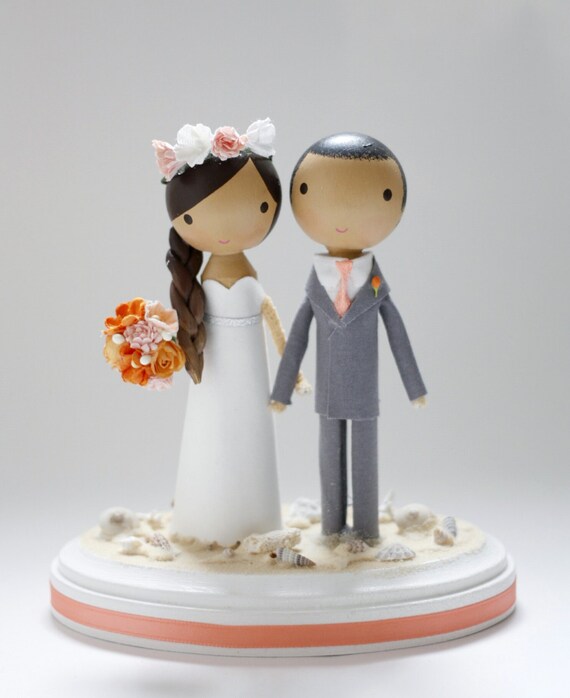  custom  wedding  cake  topper  beach base