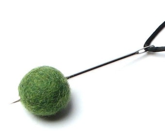 Felt Ball Stringing 3 1/4" Needle Handbehg Felts Fiber Crafts