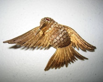 Vintage DeNicola Hummingbird Brooch Gold Tone