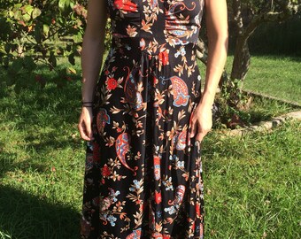 1970s Paisley Print Maxi Dress