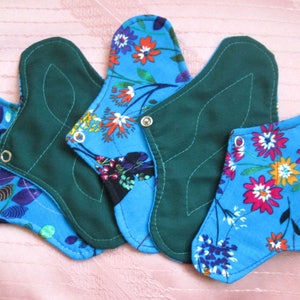 Set of 5 DAILY Panty-liners~ flowers panty liners! cotton reusable pads~ for daily use/ light flow period days/ tampon backup~ natural eco!