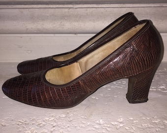 Vintage Brown Lizard Skin Capri Pumps