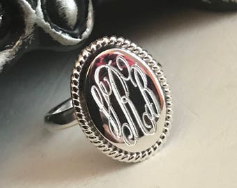 Sterling Silver Monogrammed Ring Oval with Rope Accent