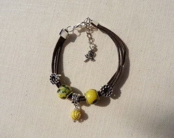Bracelet style Brown waxed cord Indian