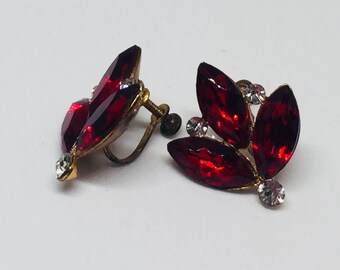 Leaf Motif Rhinestones