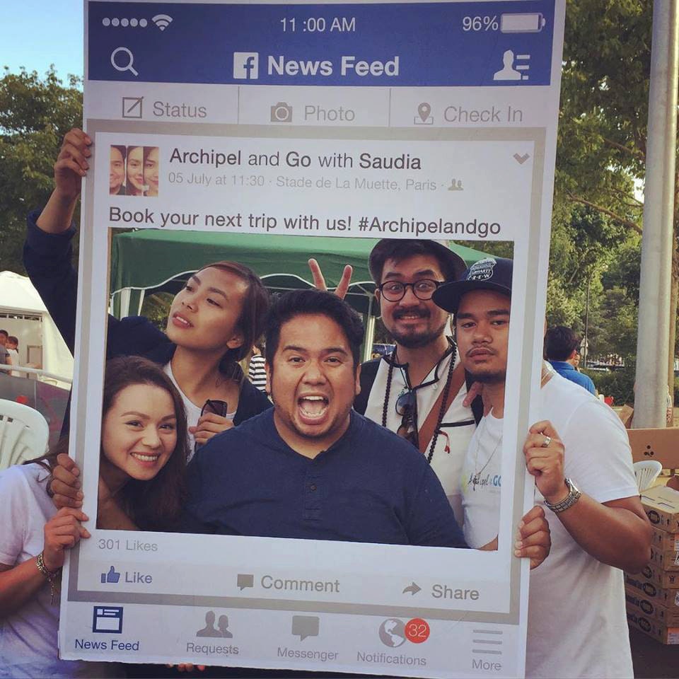 Facebook Style Photo Prop Frame Large Photo Booth Prop
