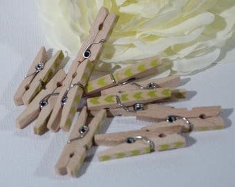Set of 10 mini clips bright green arrows