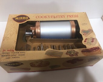 Vintage Mirro Cookie Press
