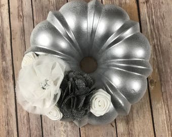 Wreath made out of a bundt pan