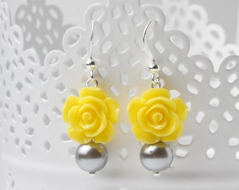Yellow and Grey rose earrings, Bridesmaid earrings, Yellow and Grey bridesmaid jewelry, bridesmaid gift, garden wedding earrings