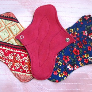 Set of 3 DAILY Panty-liners~ washable panty liners~ cotton reusable pads~ for daily use/ light flow period days/ tampon backup~ natural eco!