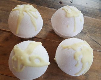 Coconut Butter Bath Bomb 2.5 oz