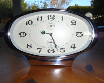 Retro Alarm Clock, 1960s Clock, Vintage Clock.