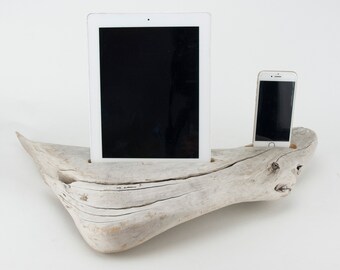 On Sale! Docking Station for iPhone, iPhone Charger, iPhone Charging Station, iPhone driftwood dock, wood iPhone dock/ Driftwood-No.1025