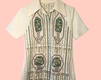 1970’s White Floral Polyester Top. Size S