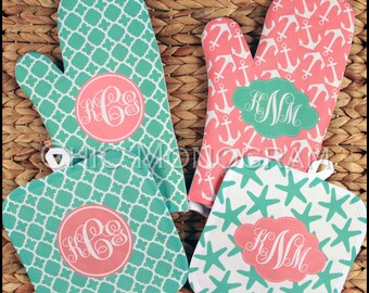 Mother's Day Custom Gifts for Women, Monogrammed Oven Mitt & Pot Holder Gift Set, Personalized Oven Mitts Gifts for Mom Housewarming Gift