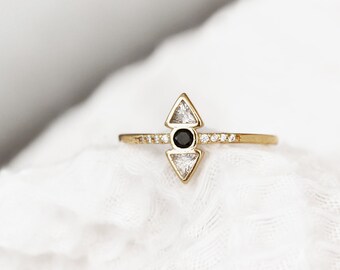 Minimalist Geometric Ring - Triangle Ring - Minimalist - Gold Band Ring - Geometric Crystal Ring - R02-G