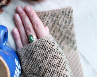 beaded wrist warmers, wrist warmers, wristers, fingerless gloves, gloves, hand knitted, gloves, mittens, knitted wrist warmers with beads