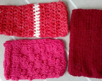 Phone cosy - Red Collection | Handknitted phone pouch | Handmade phone sock | Vegan phone cosy | Red | Pink | Soft phone case