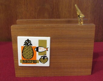 Retro Wooden Recipe Holder with Clip