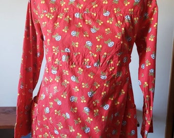 Vintage 60s Red Floral Cotton Tunic Blouse with 3/4 Sleeves Size Medium