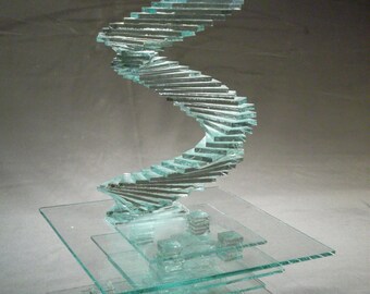 SPIRIT, learn how to build this glass sculpture with our step by step instructions