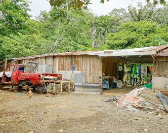 Got My Dish - Costa Rica - Giclee Print