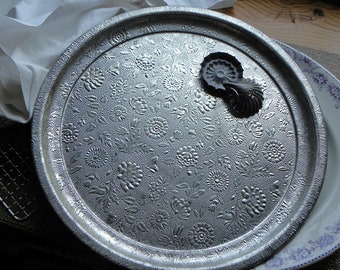 Antique 1800s French Bakery Scarce Very Fine x-Large Lk-Minty Pressed Tinware Double Rimmed FLORAL Pattern Serving Tray, Patisserie Platter
