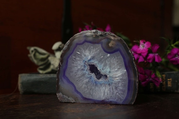Lavender and Purple Agate Geode 330g, Small Geode, Agate Druzy, Little Geode, Mini Agate Geode, Collectible Geodes, Stocking Stuffer