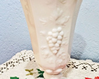 Beautiful Vinatge Westmoreland Bell Rim Scallop Footed Milk Glass Vase No. 1881 Panel Grape 6 inch
