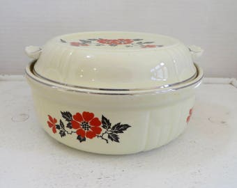Vintage Hall Red Poppy Casserole Dish