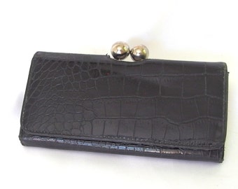 Vintage 1970's Black Faux Alligator Wallet with Large Ball Kiss Clasp