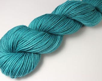 Skein hand - dyed Fingering - superwash Merino - and Nylon 50 g / m 210 - LAGOON