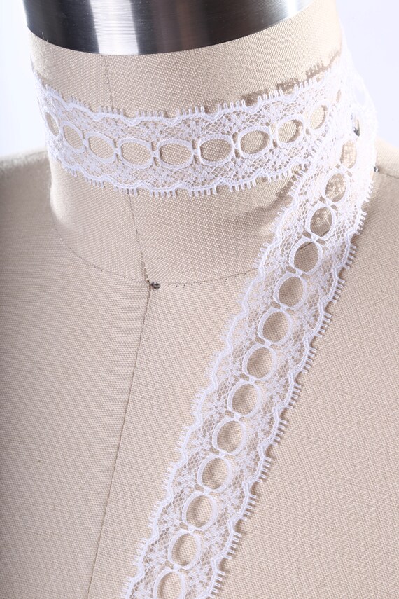 Download 2 Yards White Polyester Eyelet Lace Trim/ Faggoting Lace/