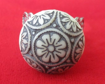 Antique Adjustable Button Ring