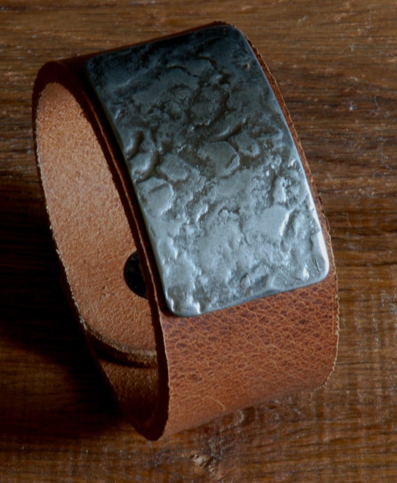 Bracelet Cuff Silver Hand Forged Stainless Steel Unisex Canadian Made Distressed Leather Handcrafted Wrist Cuff Bracelet Size 8.75" w/ Snaps