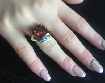 BIG SALE! 925 Sterling Silver Garnet Gemstone Ring -Vintage Garnet Ring -925 Silver Garnet Vintage Ring - Garnet Ring - Vintage Silver Ring