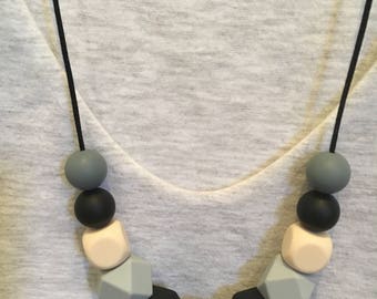Silicone Necklace black Australia former teething Australia Sensory Jewellery Breastfeeding Tool Mum Beads BPA free Sensory Baby Gift Mono