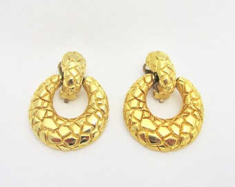 Clip earrings fancy dangling goldtone Crackle effect