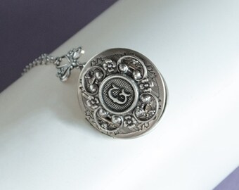Initial Locket, Antique Silver Locket Necklace, Wedding Locket, Bridesmaids Wedding Jewelry Secret Locket, Gift for Her, Equestrian