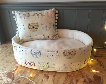 Cool Cats cat bed with ivory fleece inside for extra snuggle comfort for your cat