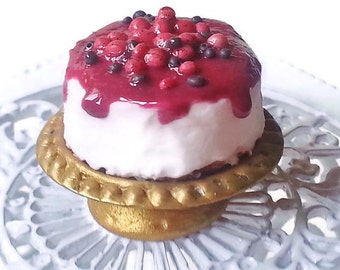 Miniature food cheesecake scale 1:12 / Miniature cake scale one inch / Dollhouse miniature food pastry / Roombox bakery miniature shop