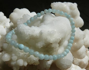 Peruvian AMAZONITE bracelet with round beads on elastic thread