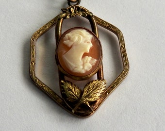 Deco HCCO Carved Shell Cameo Pendant on Chain