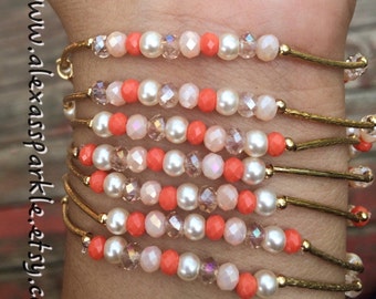 Coral Sensation Bracelet Set with gold plated charms - Pulseras Semanario sensacion coral con dijes de chapa de oro